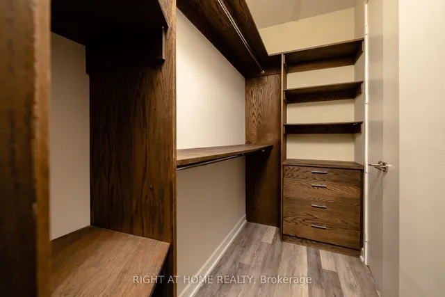 Additional image 16 of 380 Macpherson Ave Unit 306