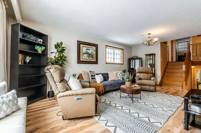 Additional image 6 of 130 Queen Victoria Dr