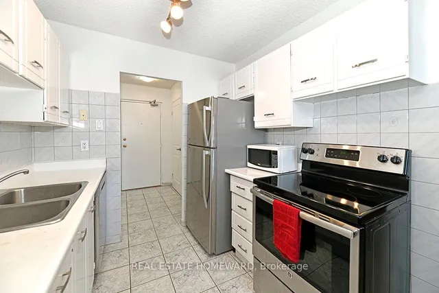 Additional image 11 of 1071 Woodbine Ave Unit 210