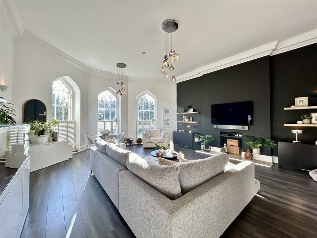 Additional image 21 of Corngreaves Road, Cradley Heath