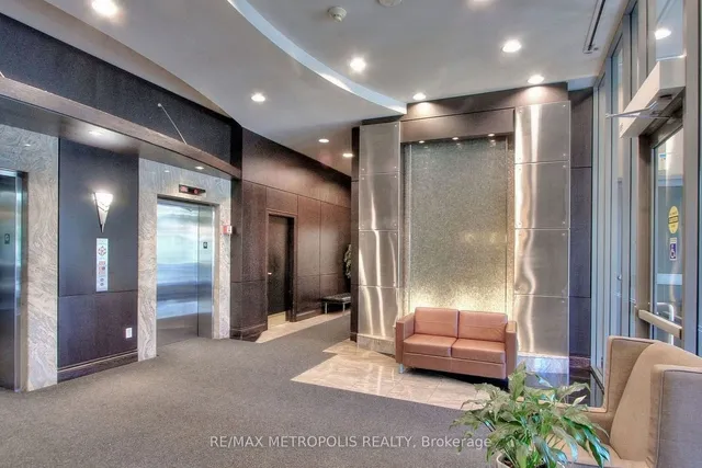 Additional image 6 of 51 Lower Simcoe St Unit 319