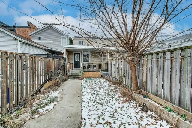 Additional image 33 of 245 Wellington St