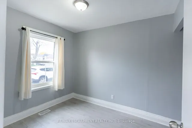 Additional image 9 of 289 Roxborough Ave