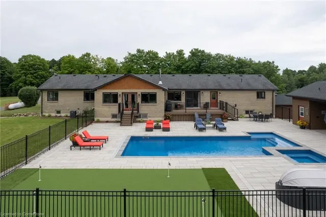 Additional image 27 of 1371 10th Concession Road West