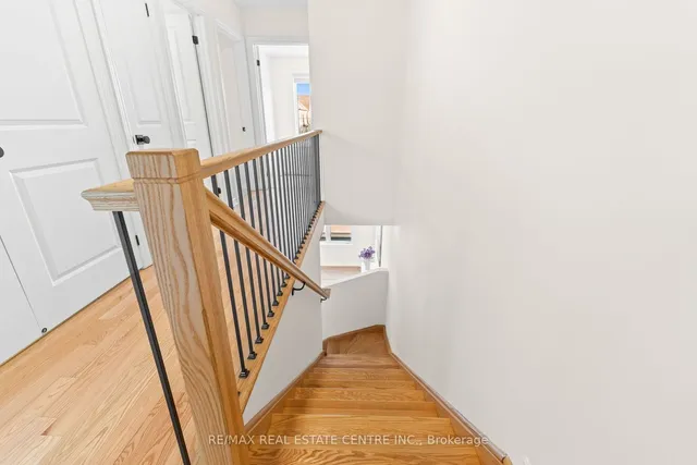 Additional image 30 of 16 Arcola St