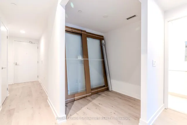 Additional image 11 of 230 Simcoe St Unit 1532