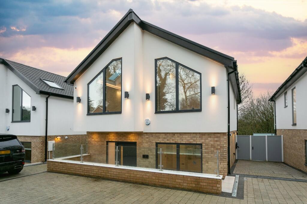 Additional image 42 of Mistletoe Mews, St. Albans, Hertfordshire, AL3