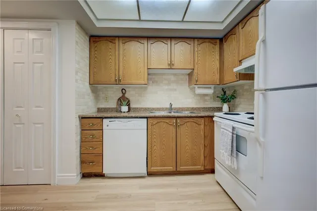 Additional image 18 of 3267 King St Unit 108