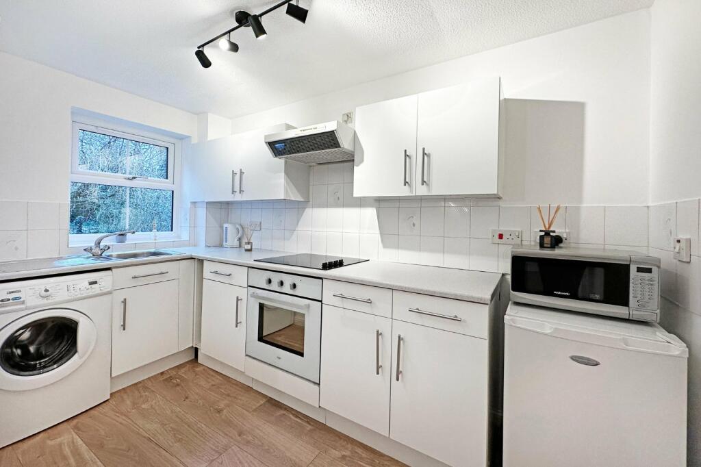 Additional image 4 of Winster Avenue, Dorridge, Solihull, West Midlands, B93