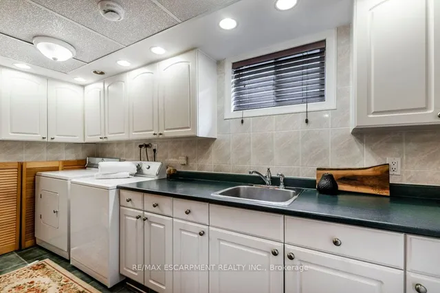 Additional image 29 of 130 Queen Victoria Dr