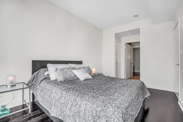 Additional image 17 of 15 Iceboat Terr Unit 4216