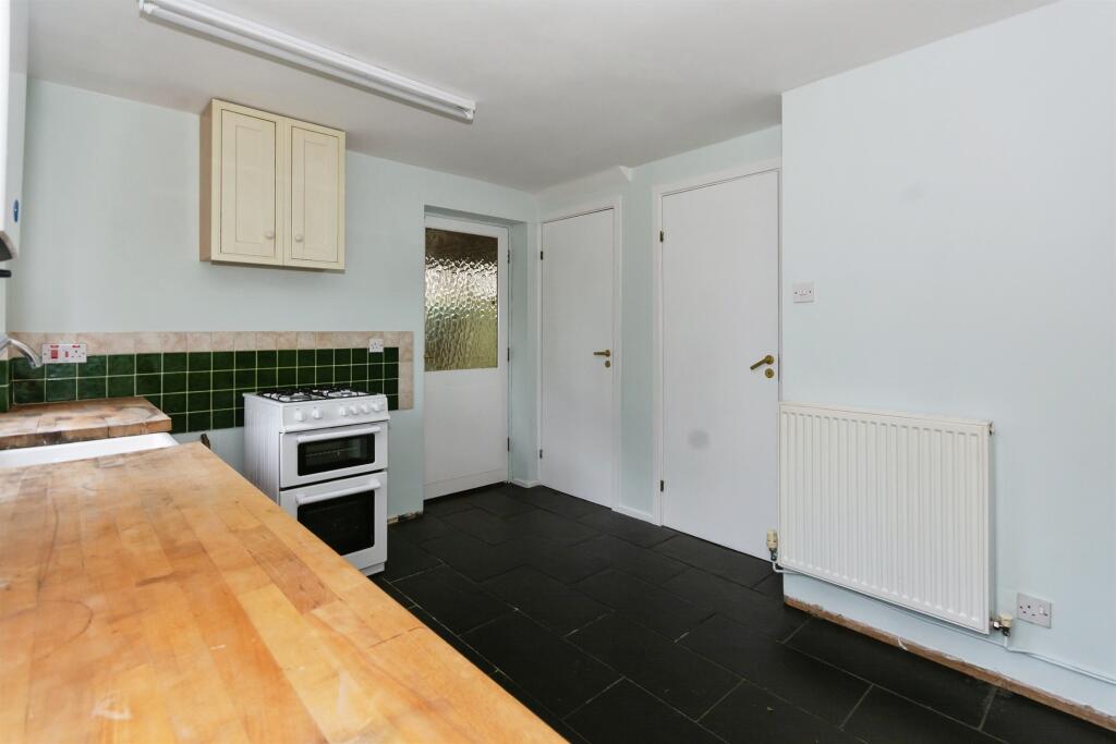 Additional image 9 of Raddlebarn Farm Drive, Birmingham