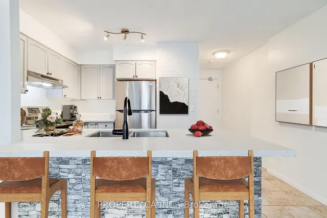 Additional image 10 of 219 Fort York Blvd Unit 1204