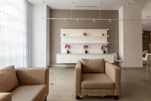 Additional image 35 of 380 Macpherson Ave Unit 306