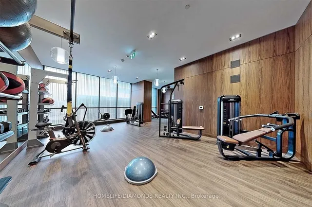 Additional image 20 of 19 BATHURST St Unit 816