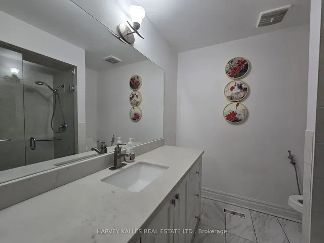 Additional image 9 of 27 Glenstroke Dr