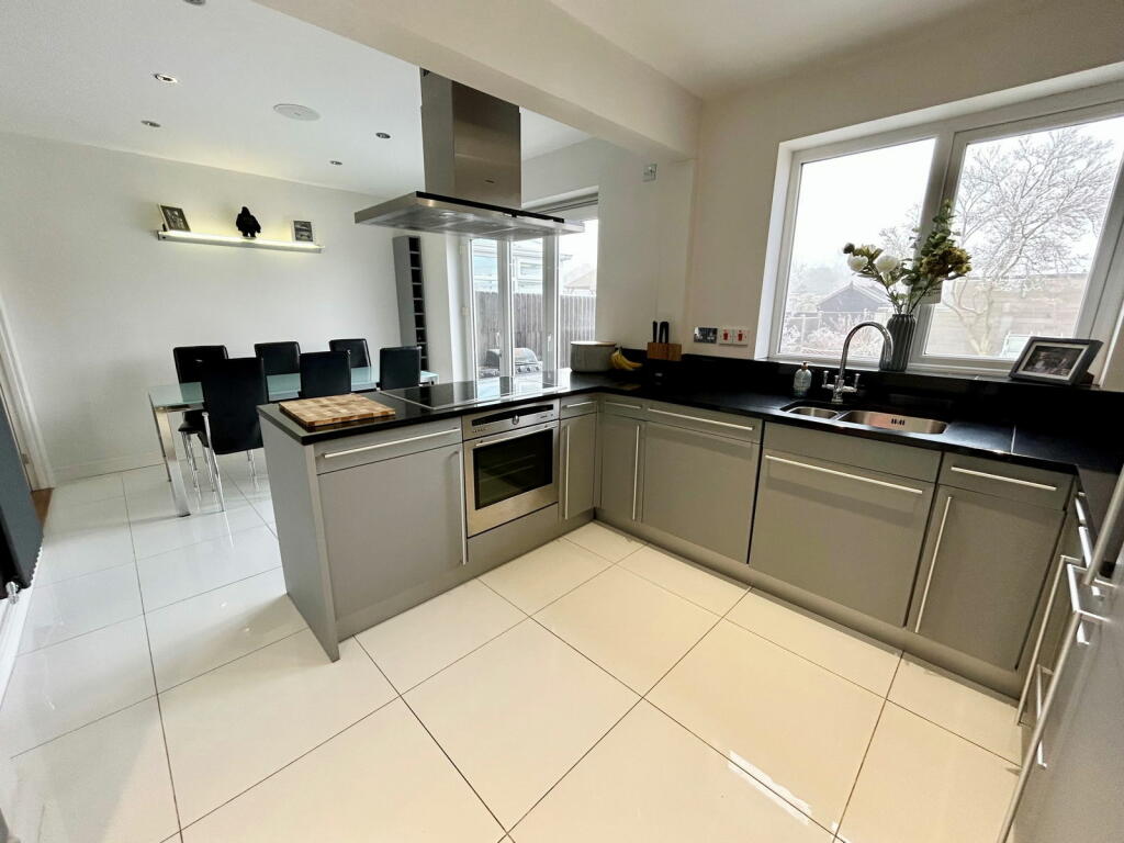 Additional image 4 of Mildenhall, Tamworth, B79 8RS