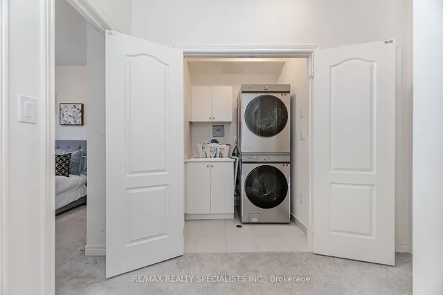 Additional image 28 of 38 Holcomb Terr