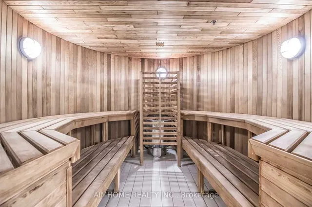 Additional image 27 of 39 Queens Quay Unit Th 111