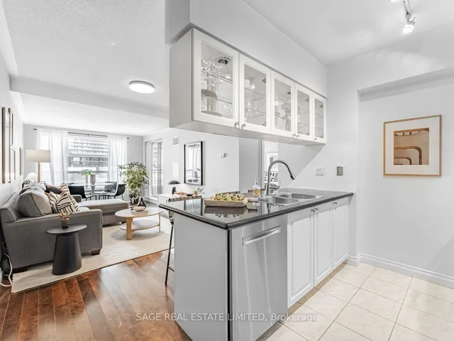 Additional image 11 of 887 Bay St Unit 713