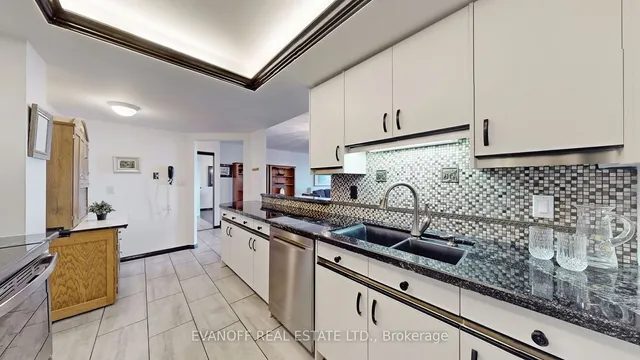 Additional image 13 of 20 Guildwood Pkwy Unit 1205
