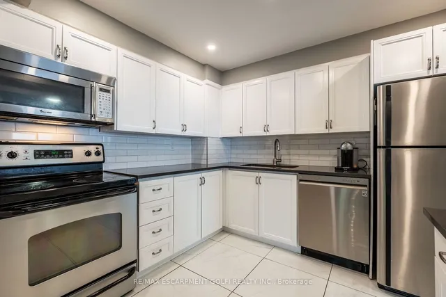 Additional image 11 of 500 Green Rd Unit 1415