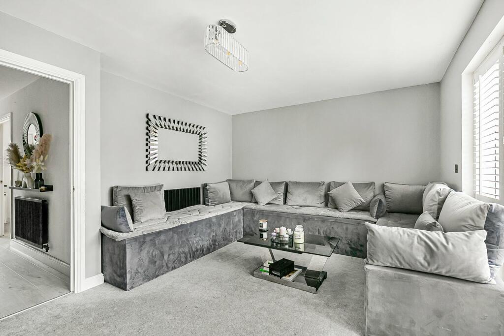 Additional image 4 of Mount Pleasant Lane, Hatfield, AL9