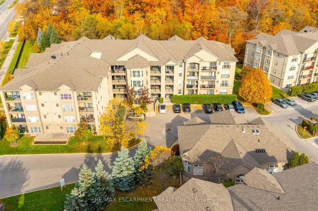 Additional image 28 of 2085 Appleby Line Unit 410