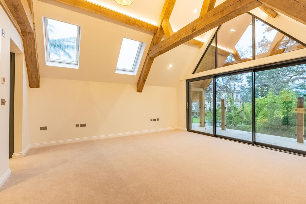 Additional image 12 of Oakridge, Drop Lane, Bricket Wood, St Albans, AL2