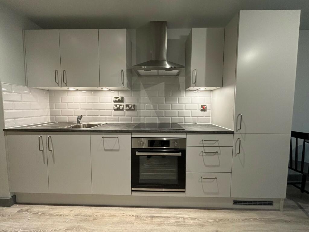 Additional image 2 of JQ Rise