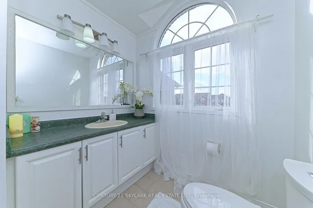 Additional image 19 of 24 Alaskan Summit Crt