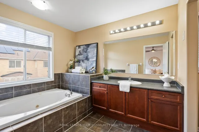 Additional image 27 of 739 Shortreed Cres