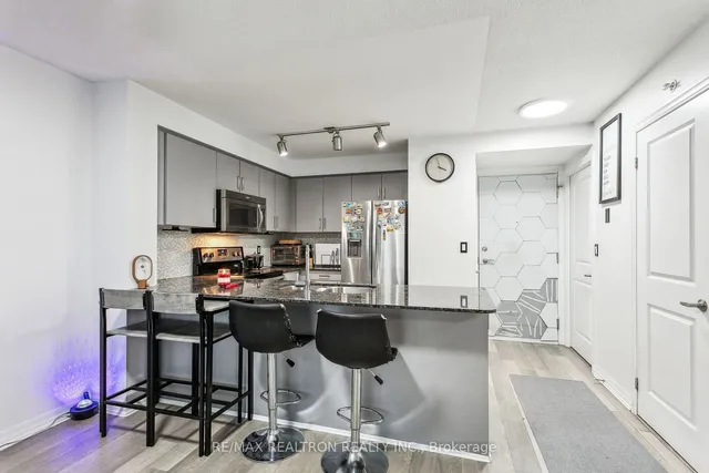 Additional image 9 of 80 Esther Lorrie Dr Unit 803