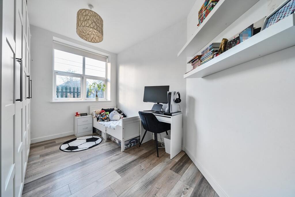 Additional image 15 of Great North Road, Hatfield, AL9