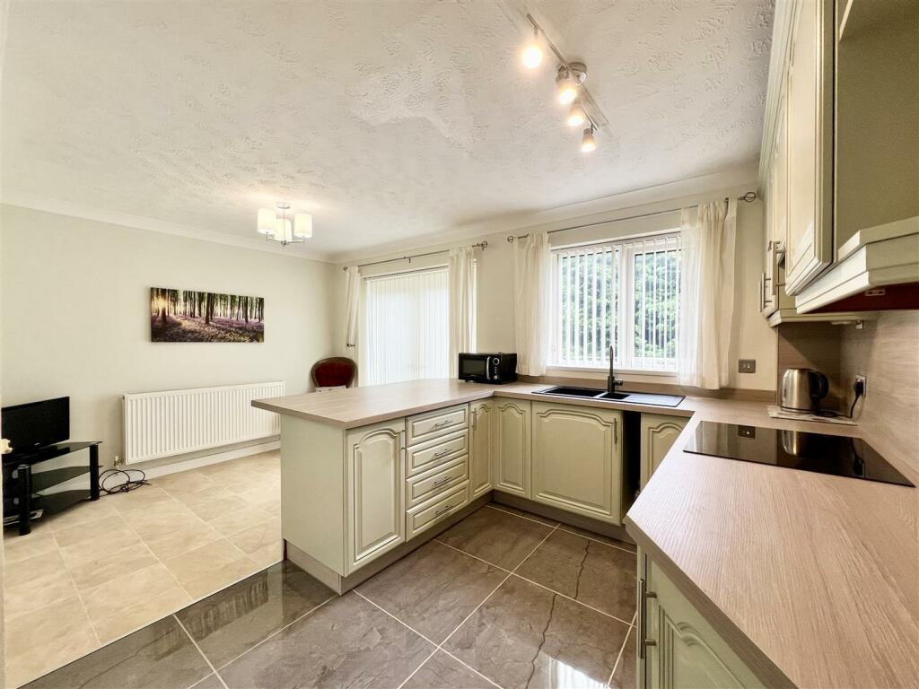 Additional image 6 of Rough Hill Drive, Rowley Regis