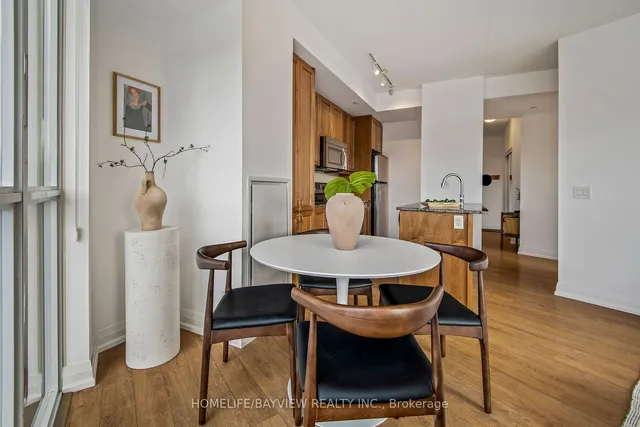 Additional image 11 of 85 The Donway West Unit 307