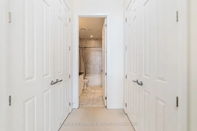 Additional image 18 of 2480 Prince Michael Dr Unit 102