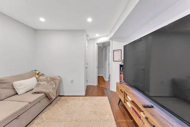 Additional image 19 of 39 Delena Ave