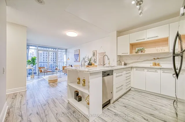 Additional image 7 of 21 Carlton St Unit 909