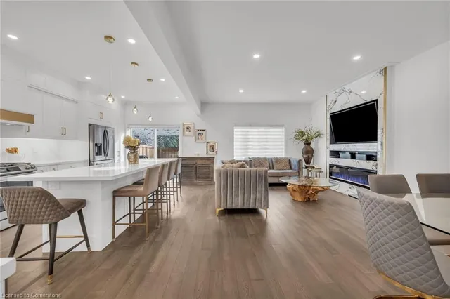 Additional image 16 of 122 Shoreview Pl