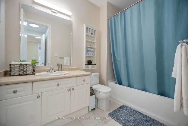 Additional image 25 of 220 EDGEWATER Cres