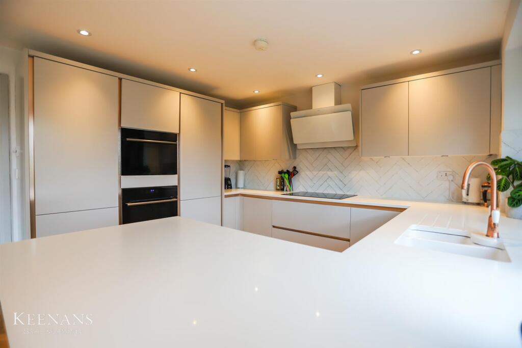 Additional image 18 of Applecross Drive, Burnley