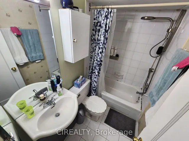 Additional image 9 of 1017 Greenwood Ave