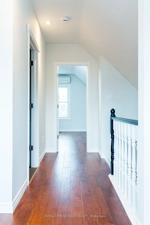 Additional image 28 of 38 Fairleigh Ave