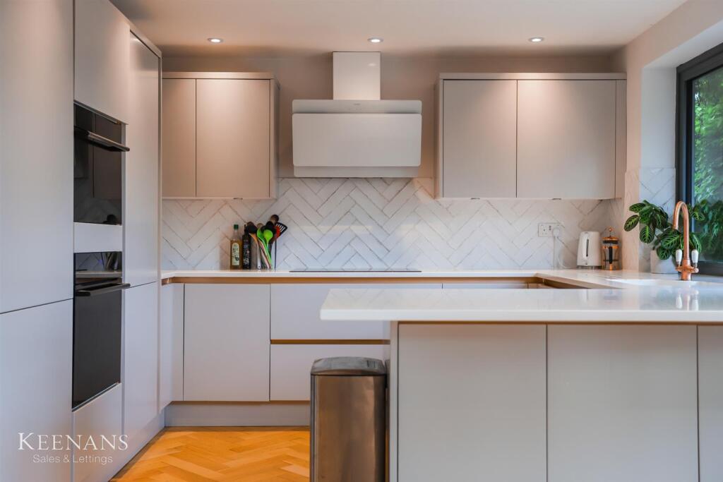 Additional image 29 of Applecross Drive, Burnley