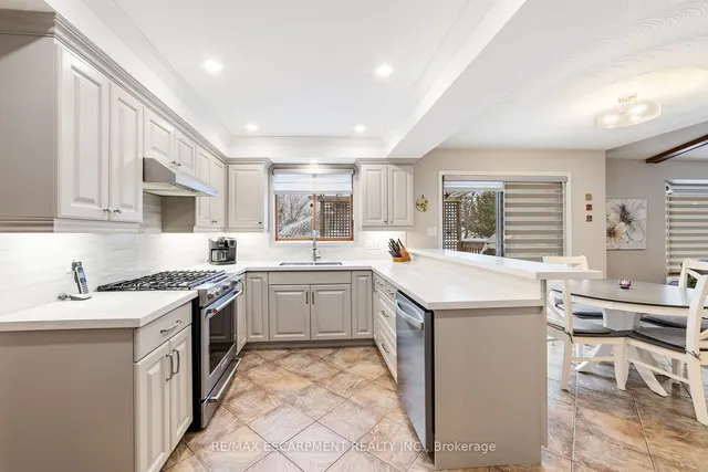 Additional image 10 of 274 LLOYMINN Ave