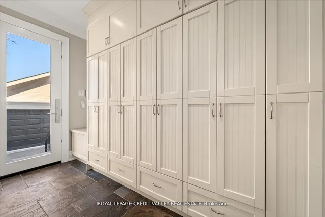 Additional image 17 of 128 Laurel Ave