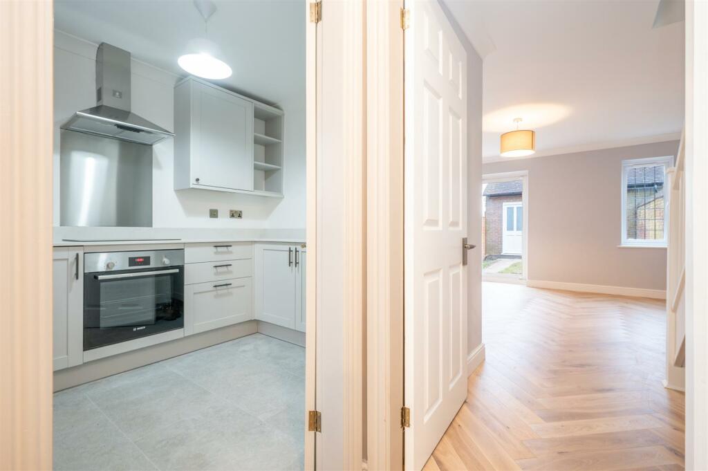 Additional image 7 of Old Warwick Road