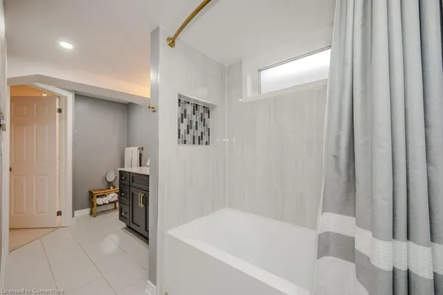 Additional image 33 of 139 Fanshawe Dr