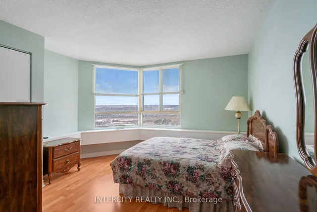 Additional image 17 of 61 Markbrook Lane Unit PH3